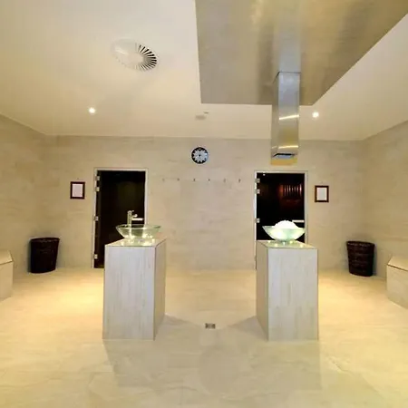 Villars Alpine Retreat 4 Bed, 4 Bath Ski-inski-out Alpesi faház Ollon