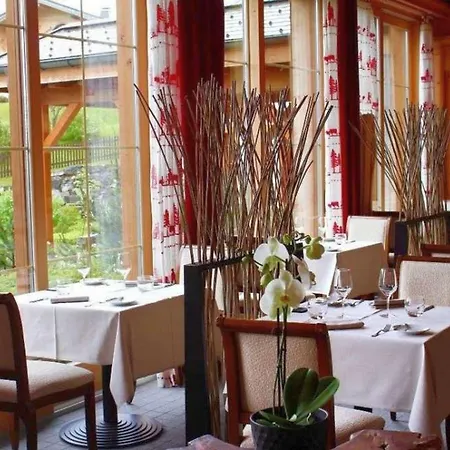 Villars Alpine Retreat 4 Bed, 4 Bath Ski-inski-out Alpstuga Ollon