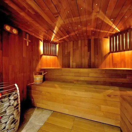 Villars Alpine Retreat 4 Bed, 4 Bath Ski-inski-out